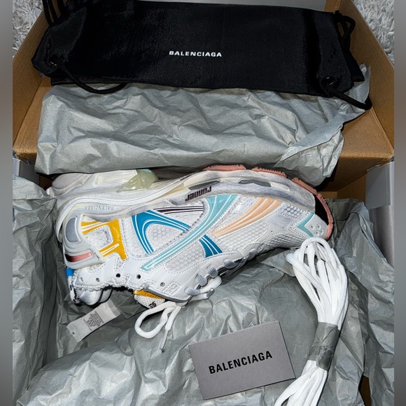 Balenciaga Runner 2.0 - Picture 1 of 7